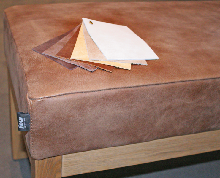 Mansfield stool